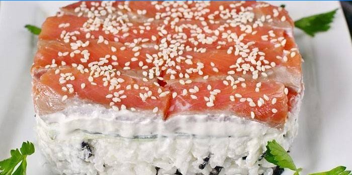 Salată de puf Sushi cu pește roșu