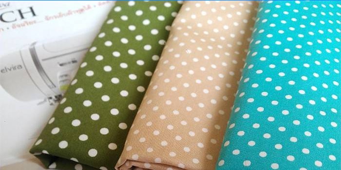 Tăieturile din material textil pentru polka dot.