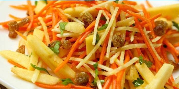 Salată de Daikon cu morcovi și stafide