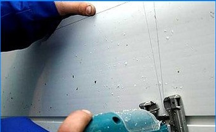 Cum să instalați pantele dintr-un panou din plastic de tip „mama-tată” pentru o fereastră din PVC