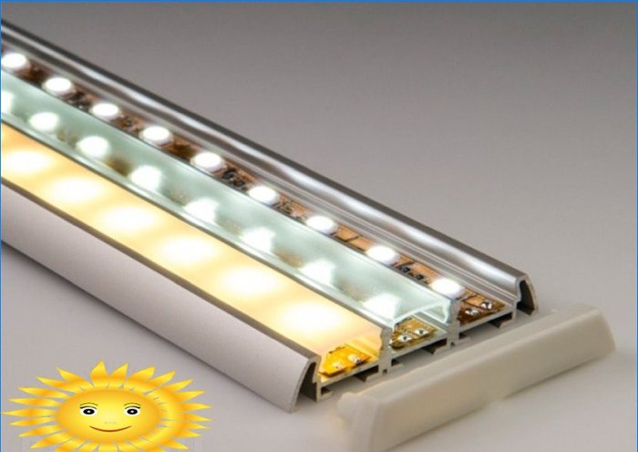 Iluminat pentru dulapuri în bucătărie din banda LED: selecție de elemente, diagrame, instalare DIY