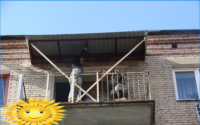 Cum se face un acoperiș sau vizier pe un balcon la ultimul etaj