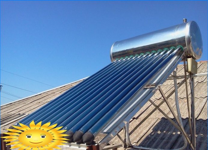 Instalarea unui colector solar cu vid cu un rezervor de depozitare la distanță