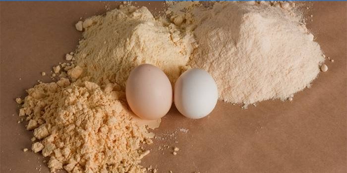 Ouă de pui și praf de ouă