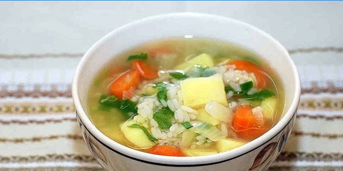 Supa de bulion de porc cu orez și legume
