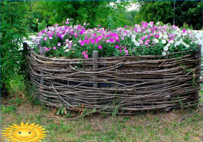 Ce poți face gard pentru un pat de flori: idei foto