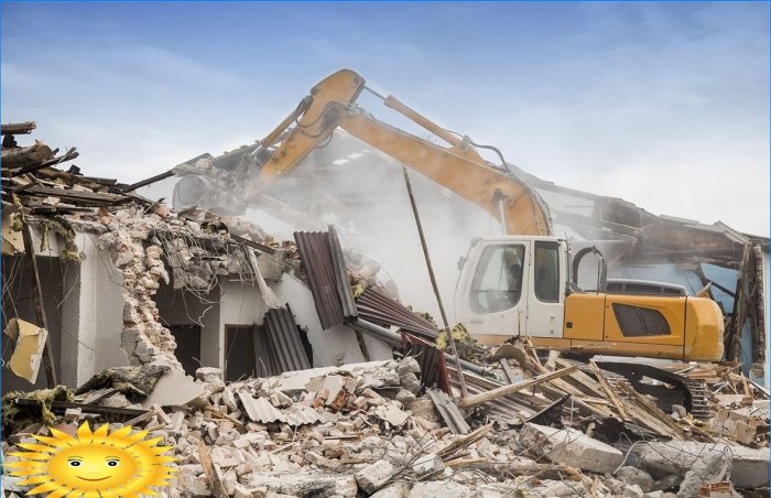 Demolarea și demontarea clădirilor și structurilor