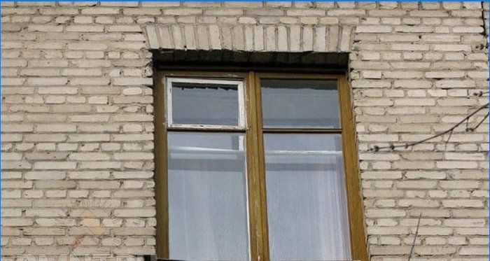 Lintel pentru ferestre: ce forme și tipuri de dinti există