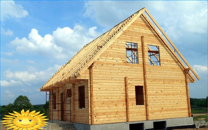 Avantajele și dezavantajele caselor din lemn profilat