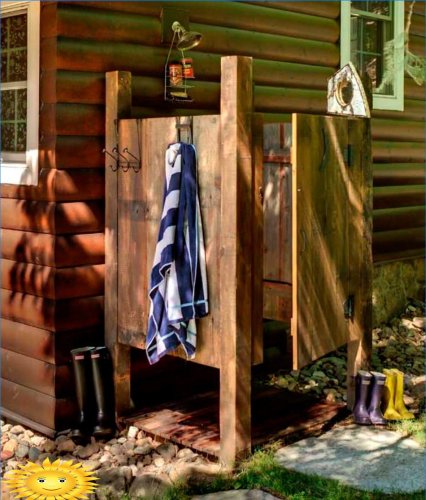 Fotografii și idei pentru amenajarea unui duș de vară pentru o reședință de vară