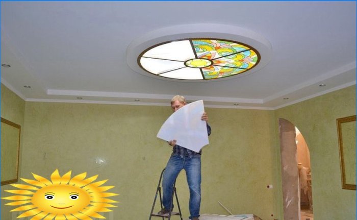 Instalare de tavan vitraliu DIY