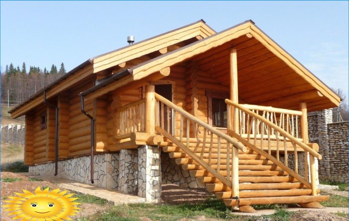 Pridvorul unei case din lemn: selecție foto