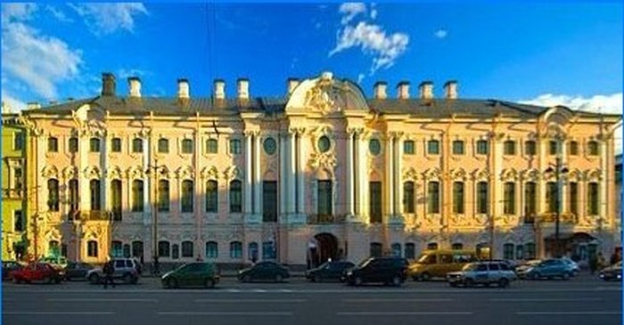 Templul principal al St. Petersburg - Catedrala Kazan