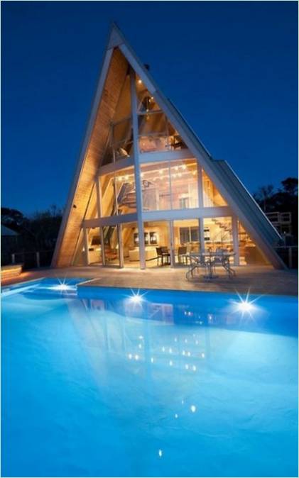 Visul de design de casă de lux cu o piscină